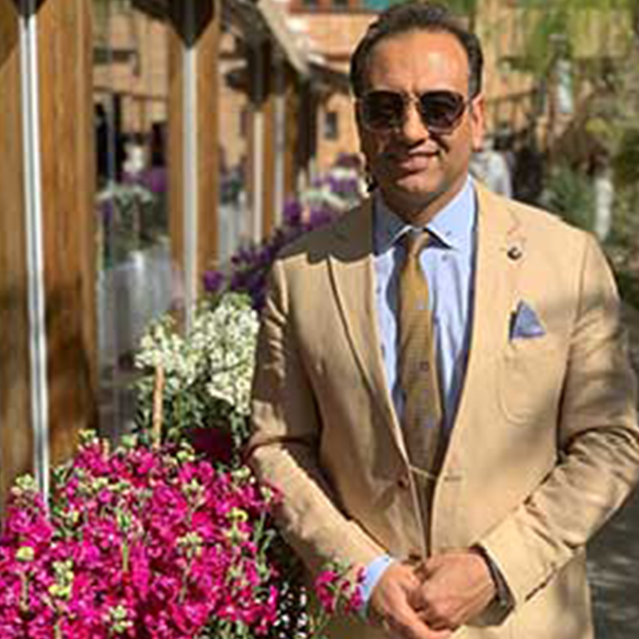 دکتر حسین شصت فولادی دکتر ارتودنسی اصفهان